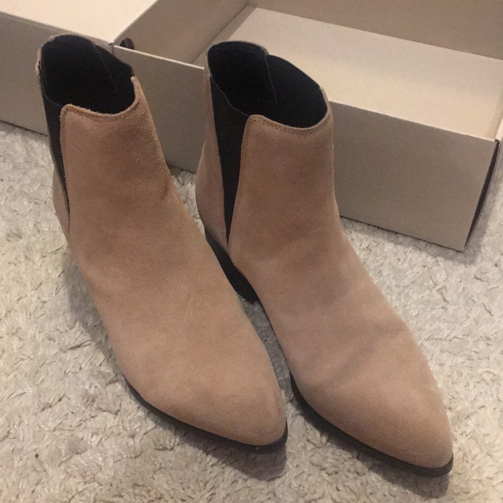 Stylish urban outfitter boot, wear inside once